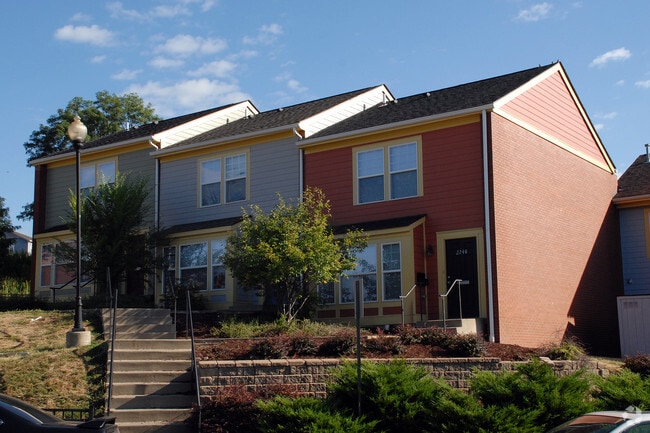 Primary Photo - 2211-2218 Wilner Dr