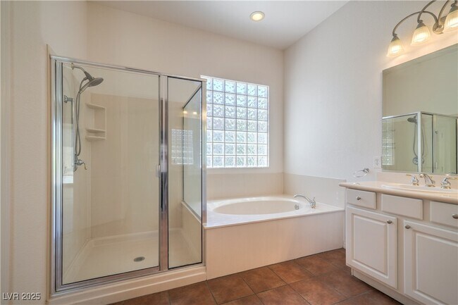 Building Photo - 2180 Waterton Rivers Dr