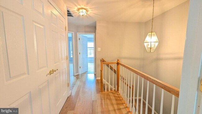 Building Photo - 13996 Khalid Ln