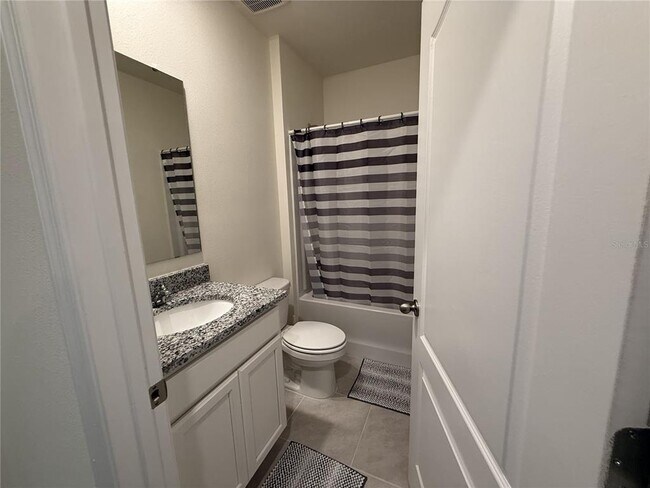 Building Photo - 1511 Ellesmere Ave