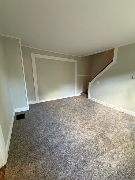 Livingroom - 126 E Main St