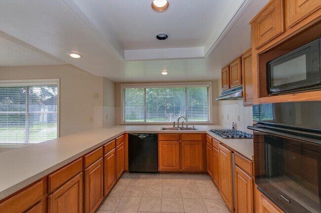Building Photo - 11310 Chiselhurst Way Ct