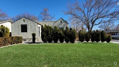 Building Photo - Spacious & Charming 2-Bed/2-Bath Home – Wa...