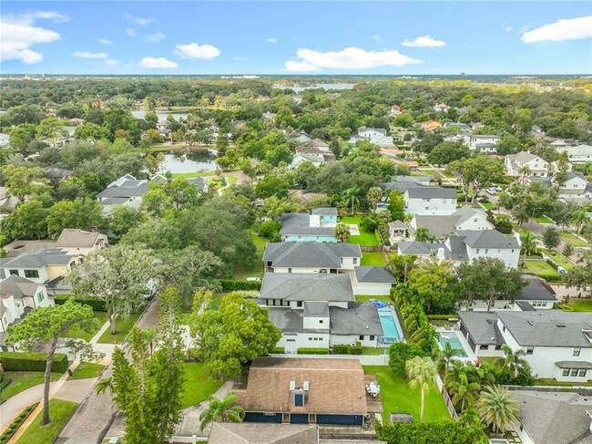 Building Photo - 1681 Walnut Ave