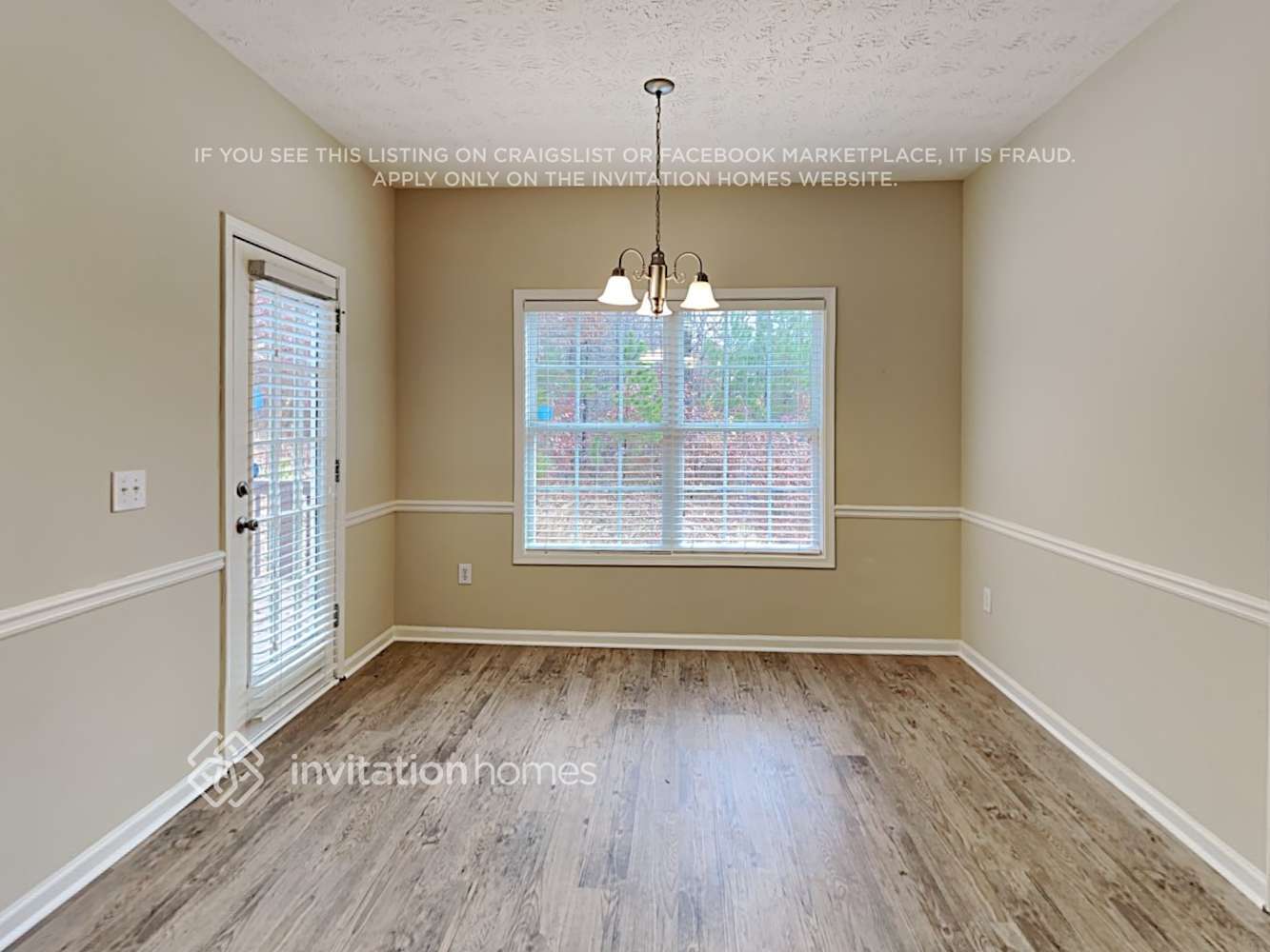 Building Photo - 633 Country Grove Ln NE