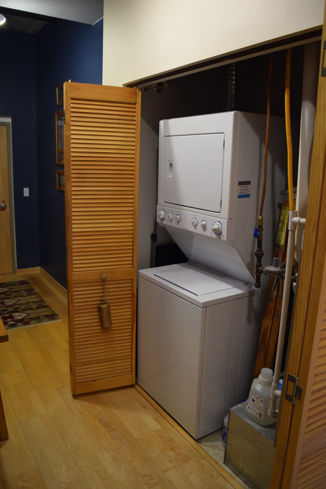 Building Photo - 210 S Water St