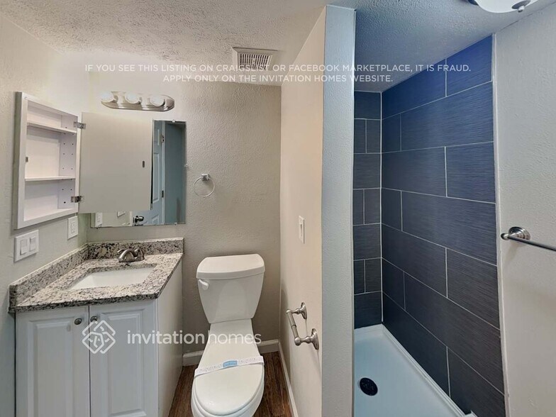 Building Photo - 4262 E 133rd Pl