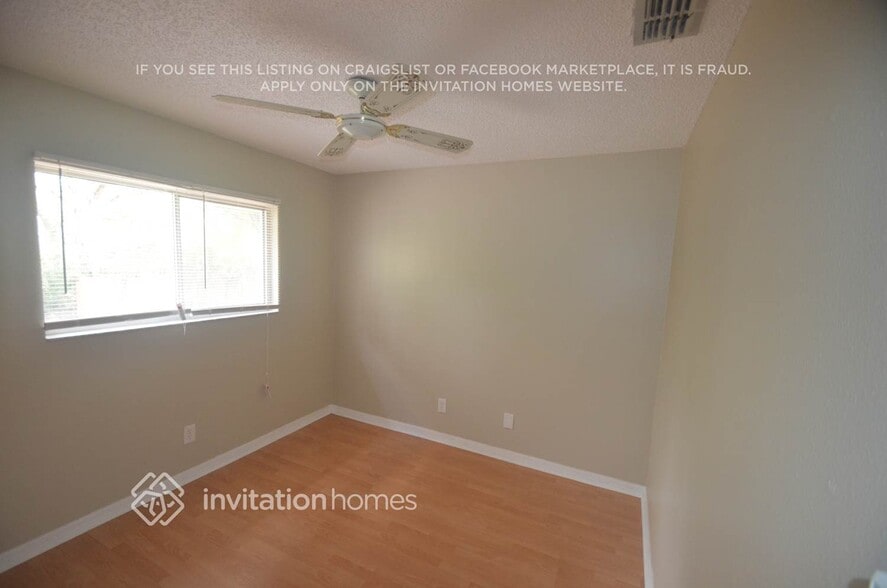 Building Photo - 417 Oakleaf Blvd