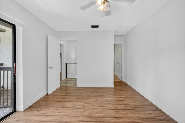 Building Photo - 3579 Cocoplum Cir