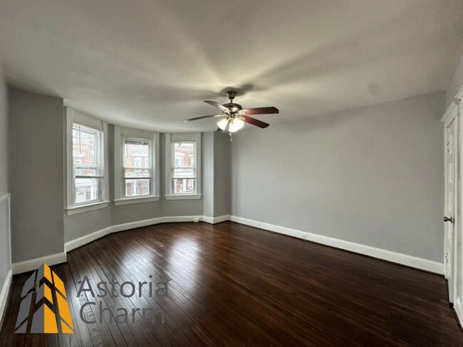 Building Photo - 3 Bedroom with Fenced Yard and Spacious Primary Bedroom near Coppin University