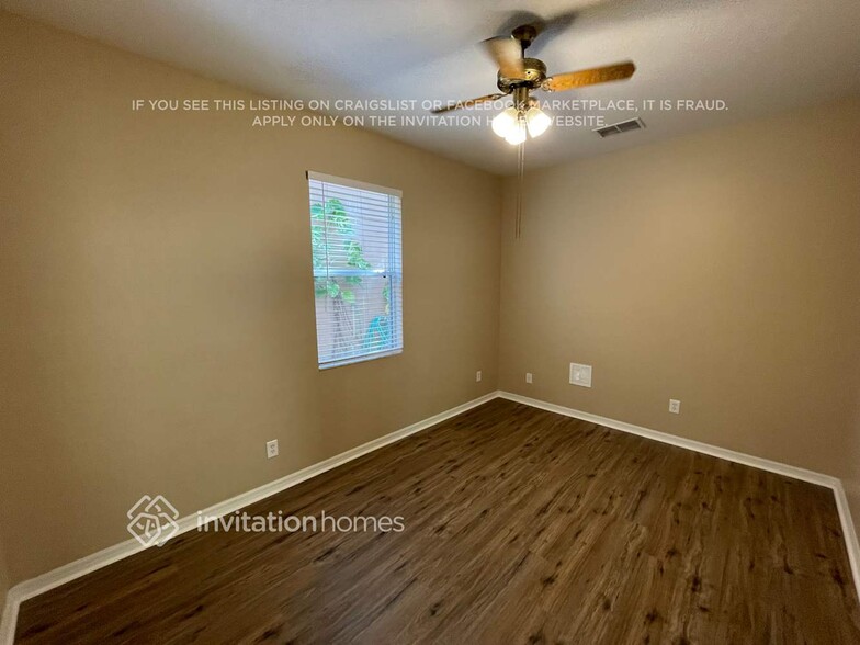 Building Photo - 2508 Silvermoss Dr