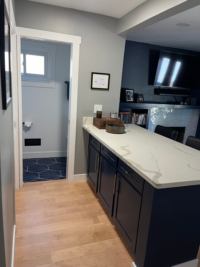 Building Photo - 4340 Snowberry Way