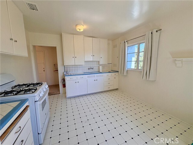 Building Photo - 448 W Grinnell Dr