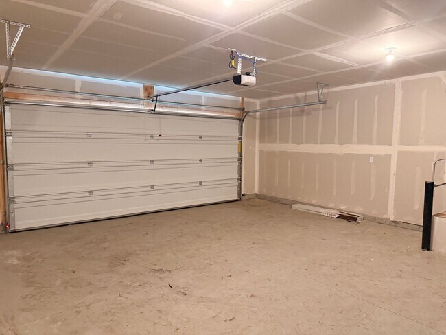 Building Photo - 6204 Ballantree Ln