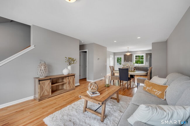 Building Photo - 88 Woodhouse Ave