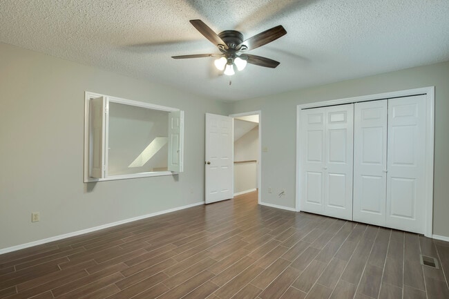 Building Photo - 205 Chota View Cir