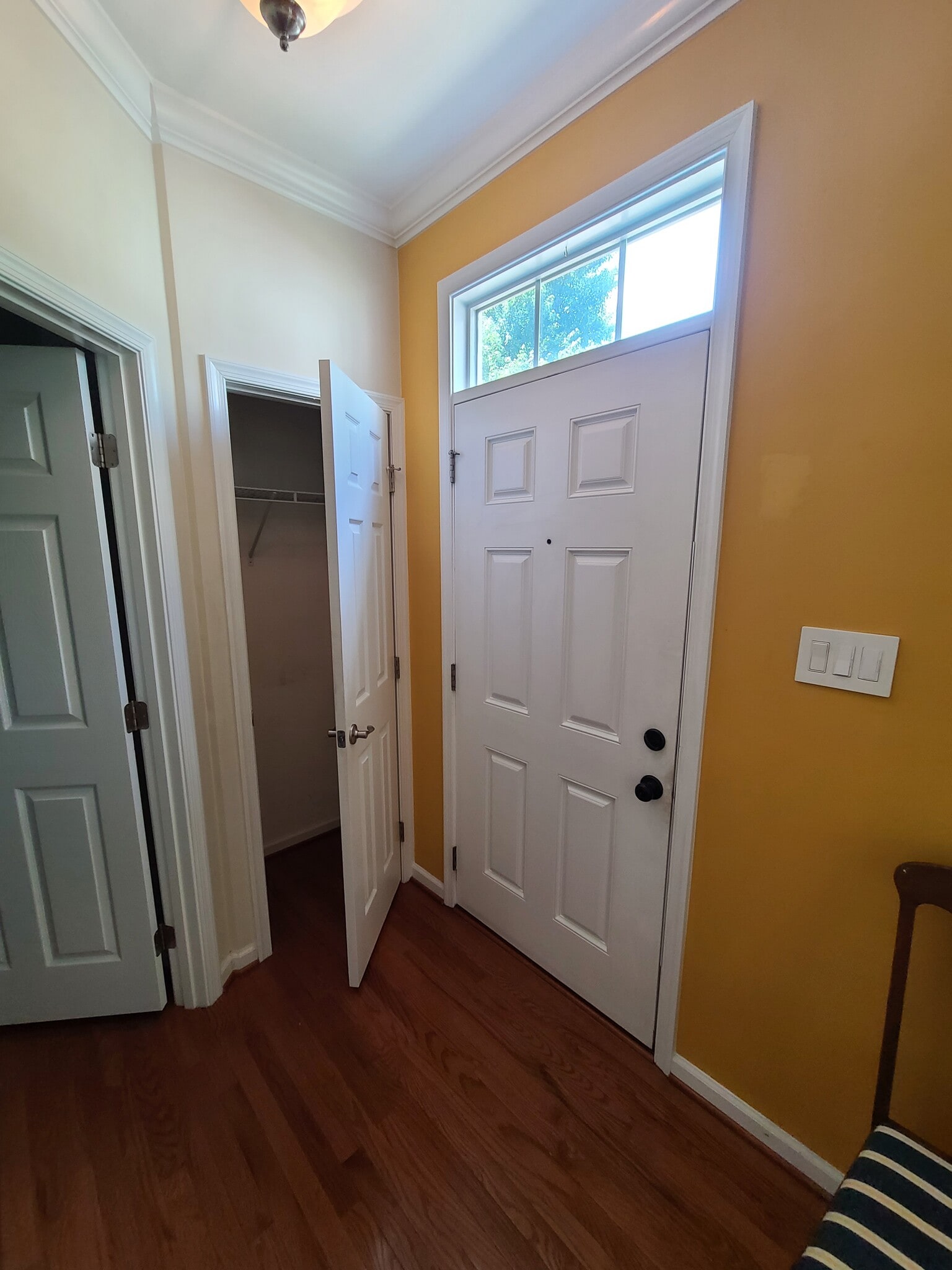 front entrance and closet - 832 Rock Creek Rd