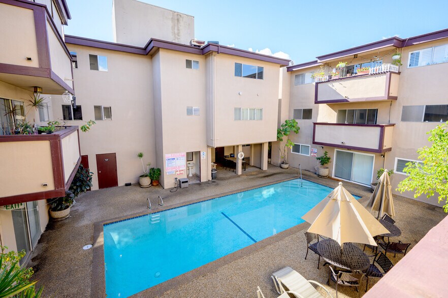 Building Photo - 310 N Jackson St