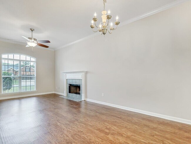 Building Photo - 4 Bed/2 Bathroom Home in Richmond Place
