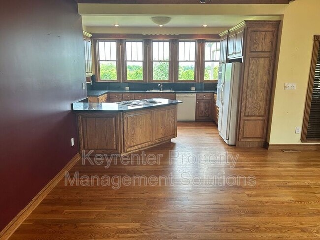 Building Photo - 33 Hodge Farm Ln