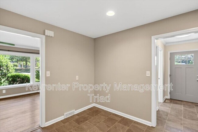 Building Photo - 3601 Normandy Rd