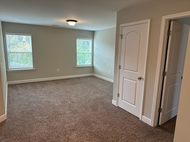 Building Photo - 35 Sweet Grass Ln