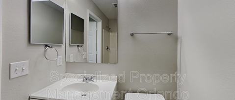 Building Photo - 1861 Manitoba Ct
