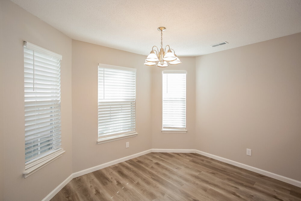 Building Photo - 6762 Kinnerton Dr
