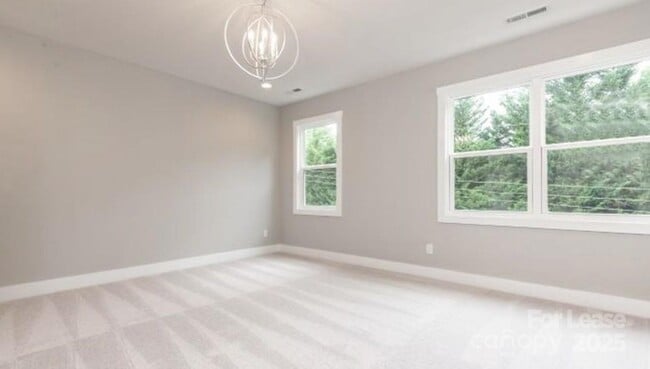 Building Photo - 1134 E 36th St