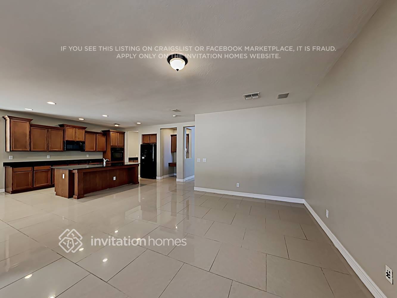 Building Photo - 13549 N 152nd Dr