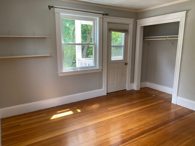 Building Photo - 70 Auburndale Ave