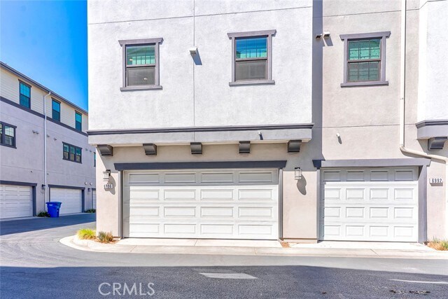 Building Photo - 6996 Cottonwood Ln