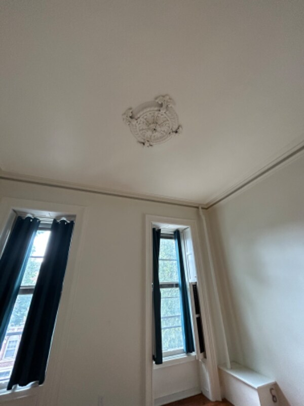 Building Photo - 111 Union St