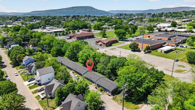 Building Photo - 437 Carver Ln