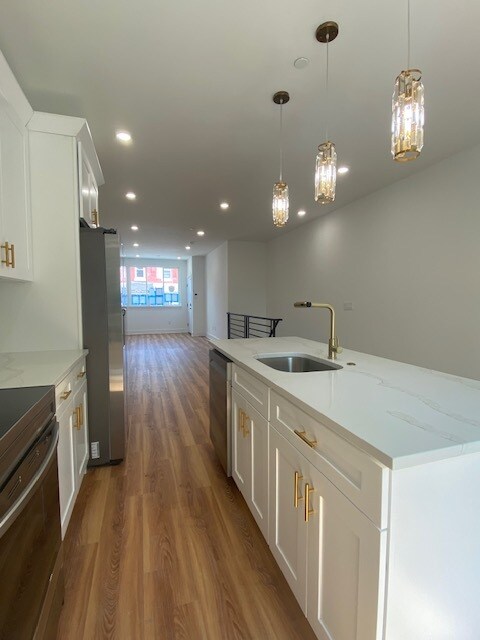Building Photo - 904 N Markoe St