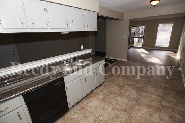 Building Photo - 4074 Stowe St
