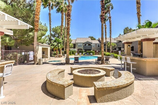 Building Photo - 5055 W Hacienda Ave