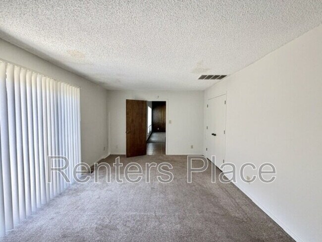 Building Photo - 7148 S Canton Ave