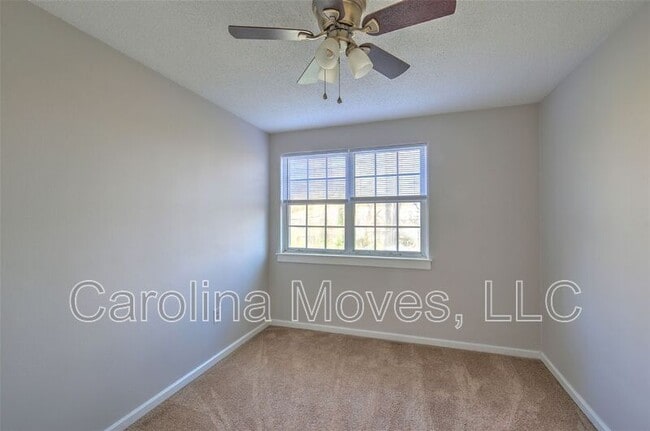 Building Photo - 41 Faris Cir
