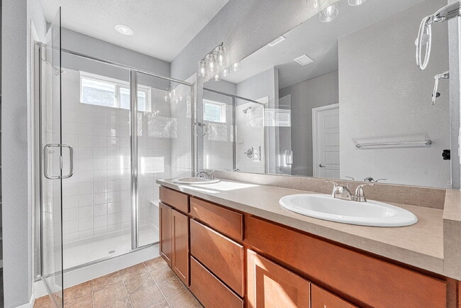 Building Photo - $2,950.00 - 3 Bedrooms, 2.5 Bathrooms, Single Family Home in Circle Rock with Cozy Fireplace!