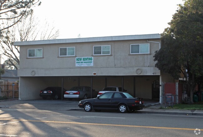 Building Photo - 400 W. Lockeford Street Apartments