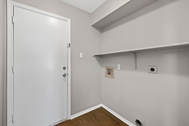 Building Photo - 523 Paso Fino Trail