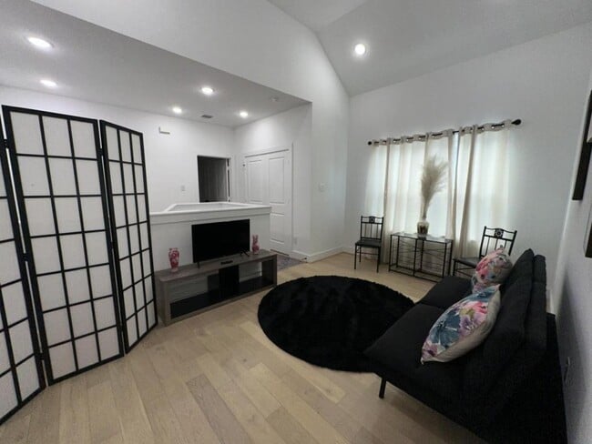 Building Photo - 1711 Ruth St