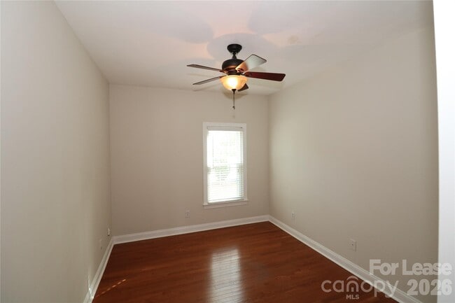 Building Photo - 166 Oak Haven Pl NW