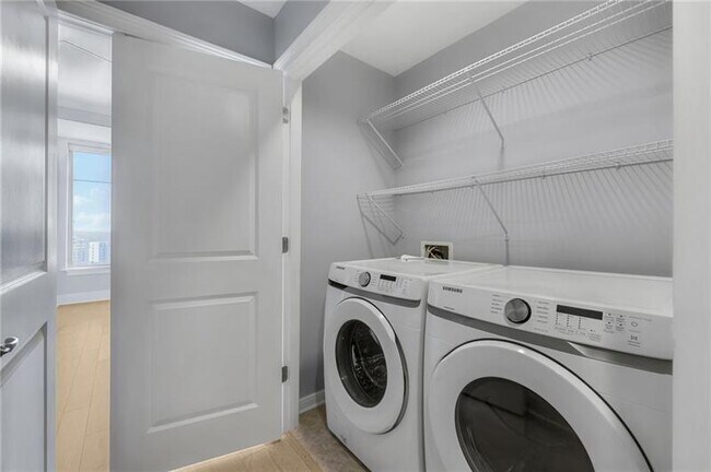 Building Photo - 285 Centennial Olympic Park Dr NW