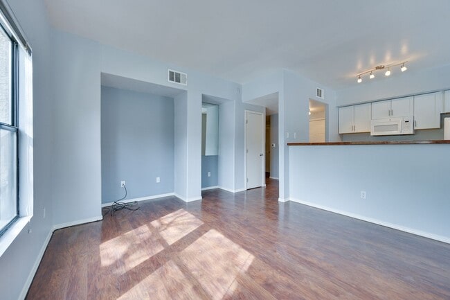 Building Photo - NW!! Gated!!! Clubhouse!!!Community Pool!!! 1st Floor Condo!!! Wood like floors!! No Carpet!!