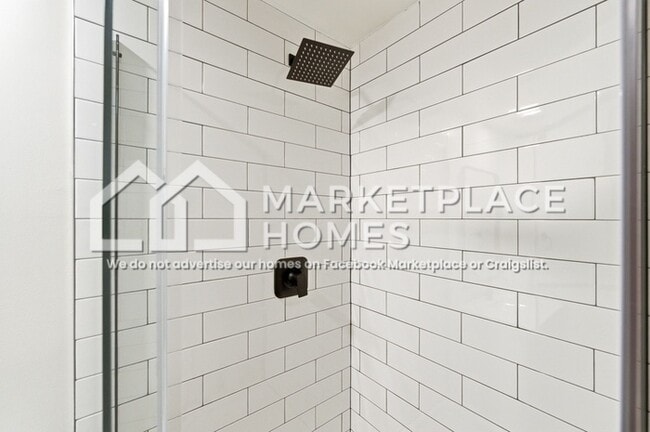 Building Photo - 4605 Brassiewood Dr