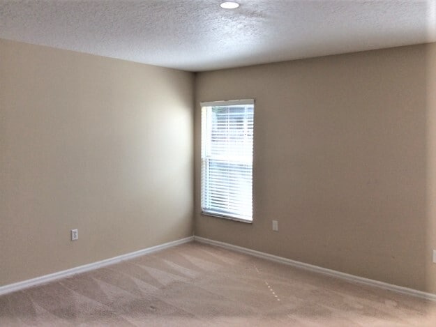 Building Photo - 16245 Coopers Hawk Ave