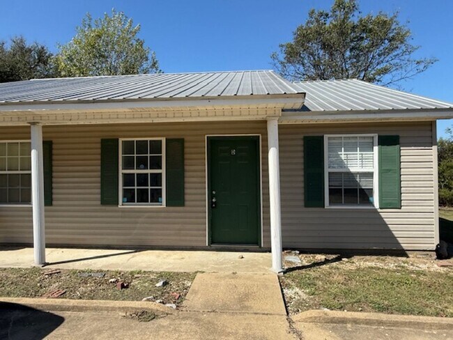 Primary Photo - 43 Smith Rd