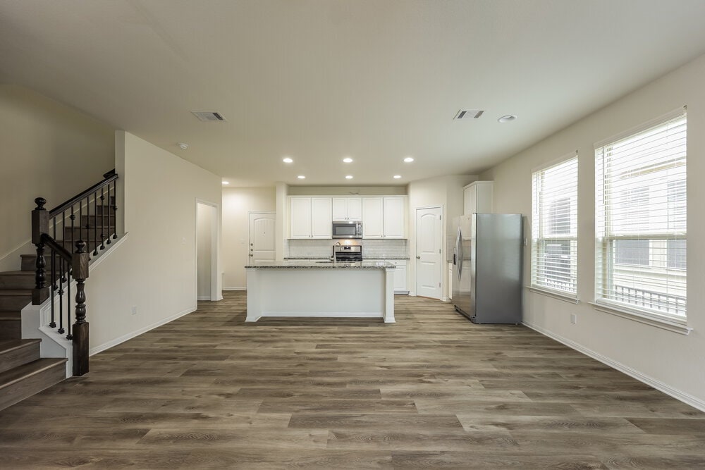 Building Photo - 200 Diamond Point Dr